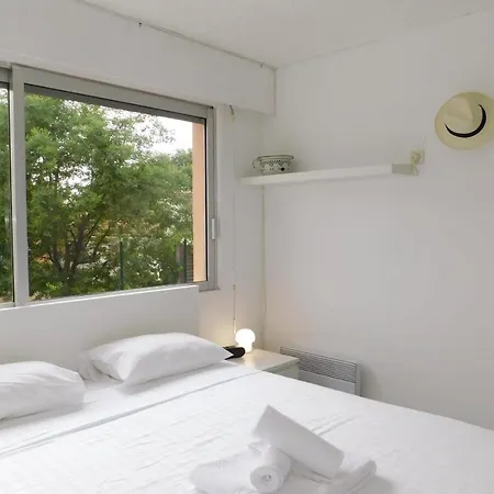 Cozy 1-bedroom 'l'amphore' With Balcony And Parking Fréjus