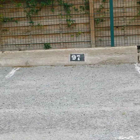 Cozy 1-bedroom 'l'amphore' With Balcony And Parking *