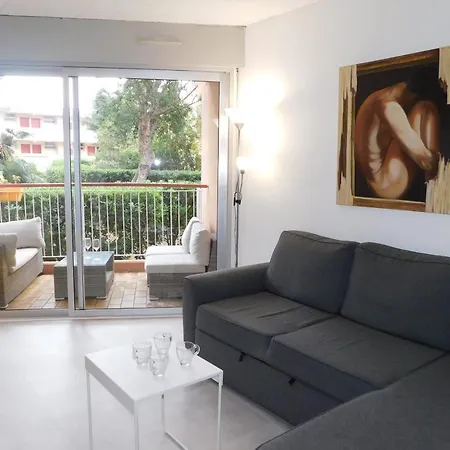 Cozy 1-bedroom 'l'amphore' With Balcony And Parking 公寓