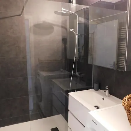 公寓 Cozy 1-bedroom 'l'amphore' With Balcony And Parking