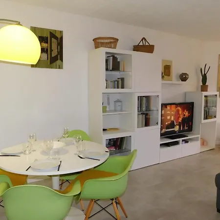 Cozy 1-bedroom 'l'amphore' With Balcony And Parking * Fréjus