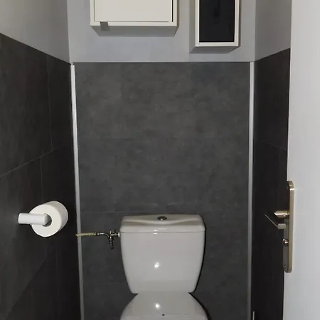 Cozy 1-bedroom 'l'amphore' With Balcony And Parking *
